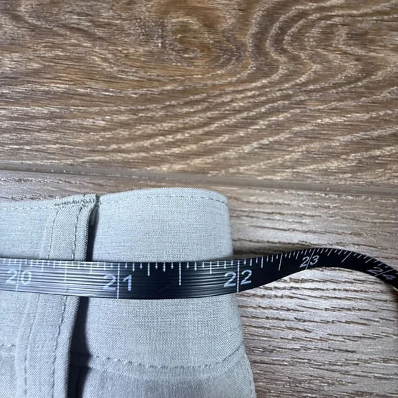 Peter Millar Men's Shackleford Performance Hybrid Shorts NWT Sz 44 Gray Golf - Picture 5 of 16